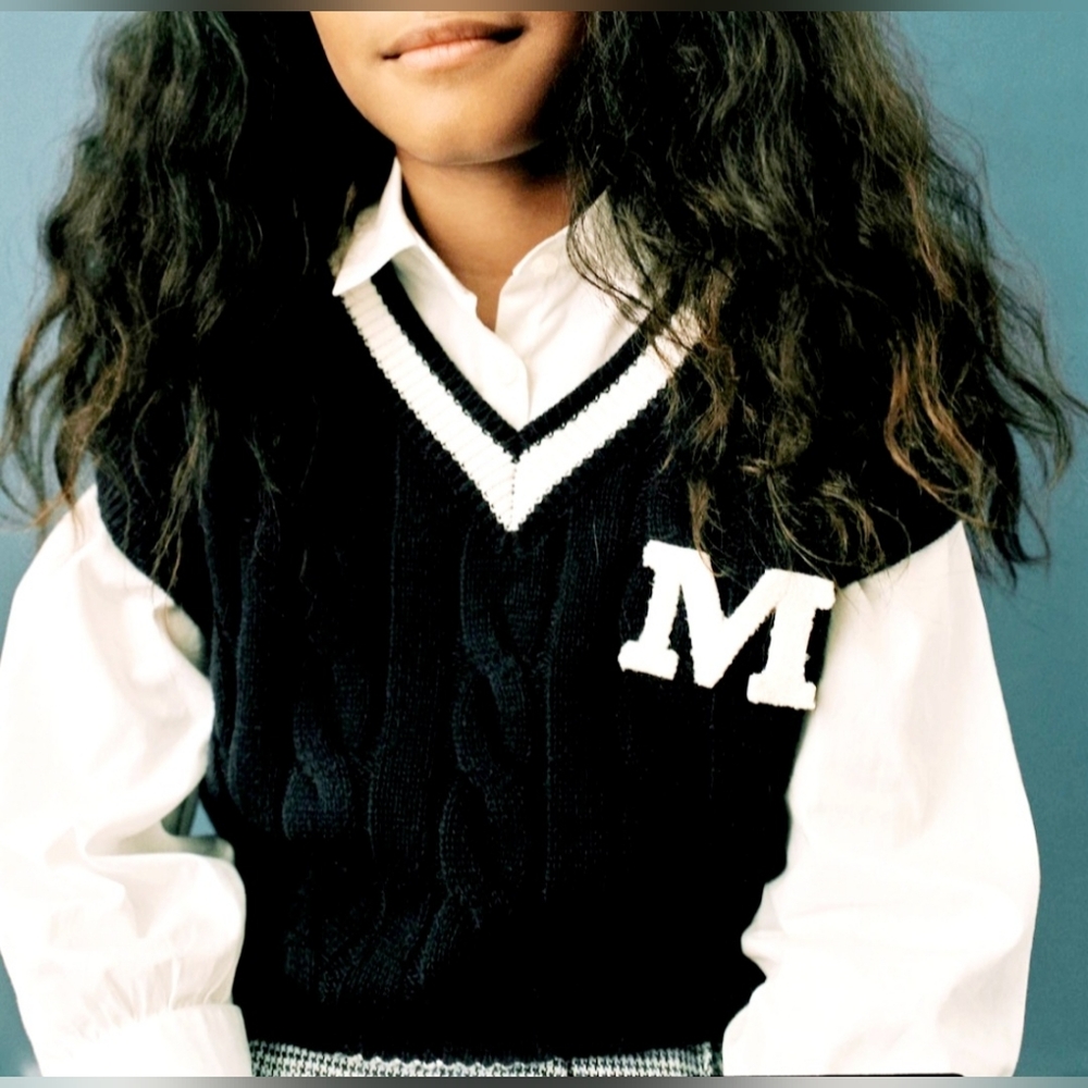Forever 21 Navy/White Varsity Cable Knit Sweater Vest V-Neck Small